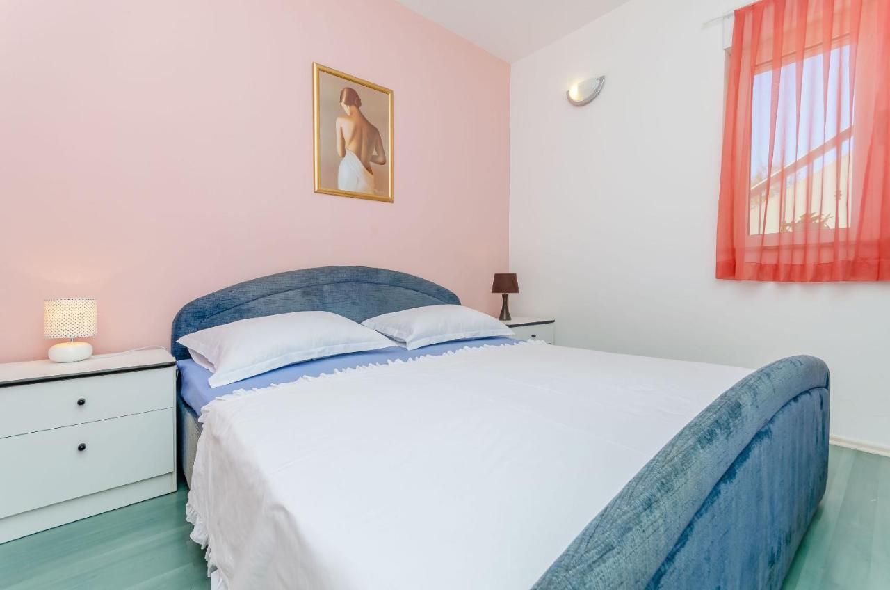 Apartments Zdenka Donji Okrug  외부 사진